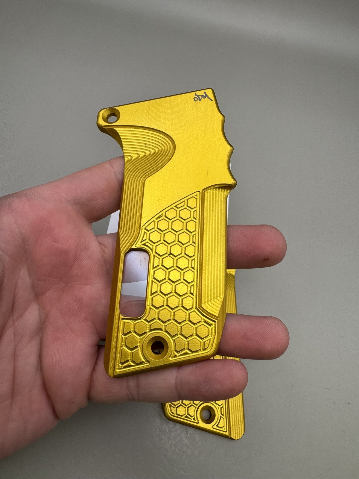 WGP/Planet Eclipse Autococker E-Blade ODM Sci-Fi Grips - Gold