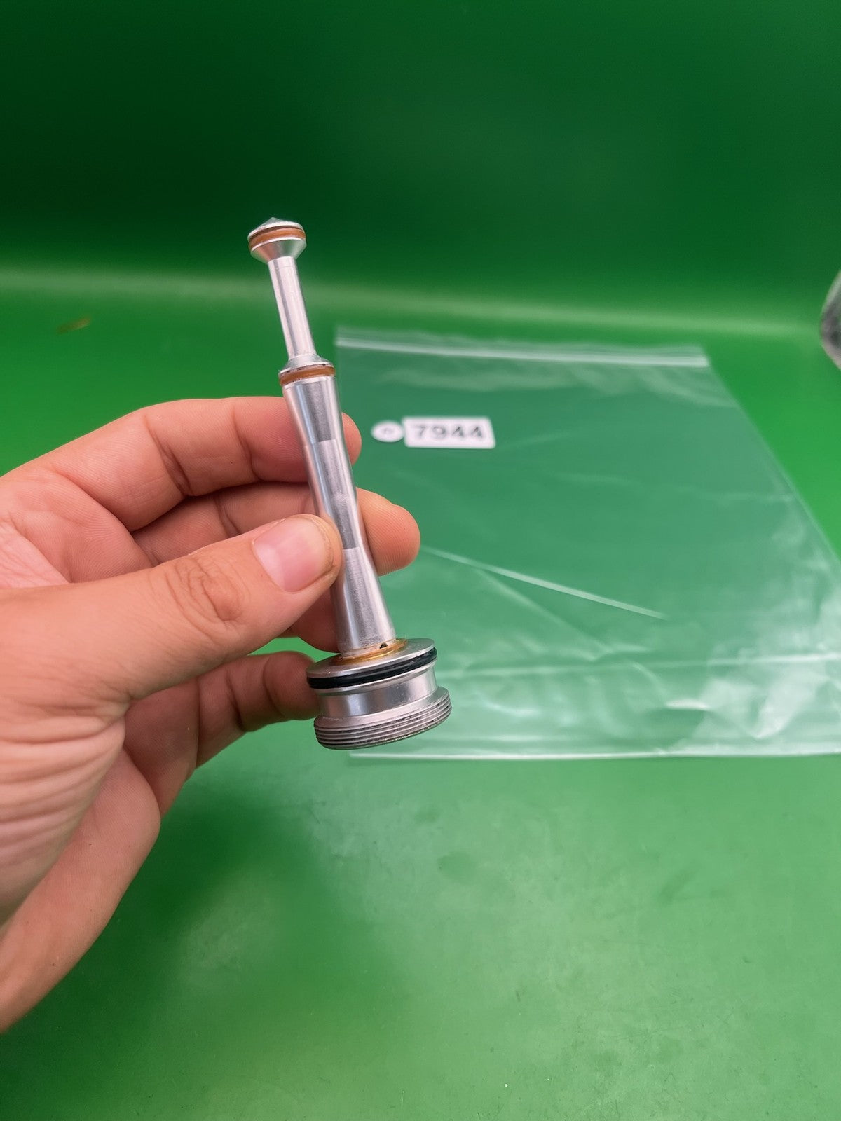 Smart Parts Shocker SFT Bolt Guide Silver