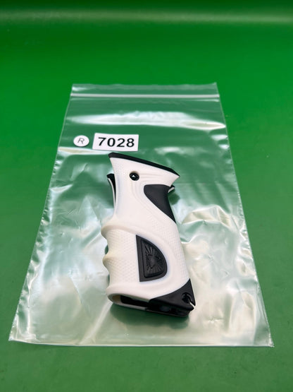 DLX Luxe Tm40 Grips