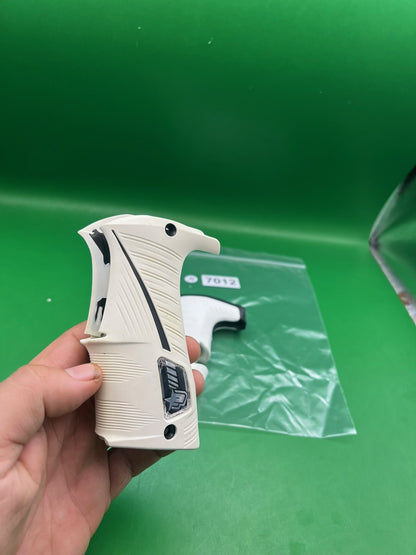 Planet Eclipse Ego Lv1.6 Grip Panels White Black