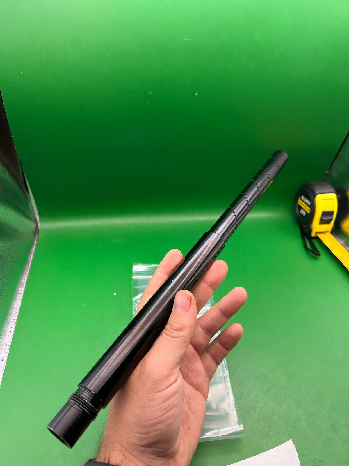 Smart Parts Shocker 689 Two-Piece Barrel Back Black 12"