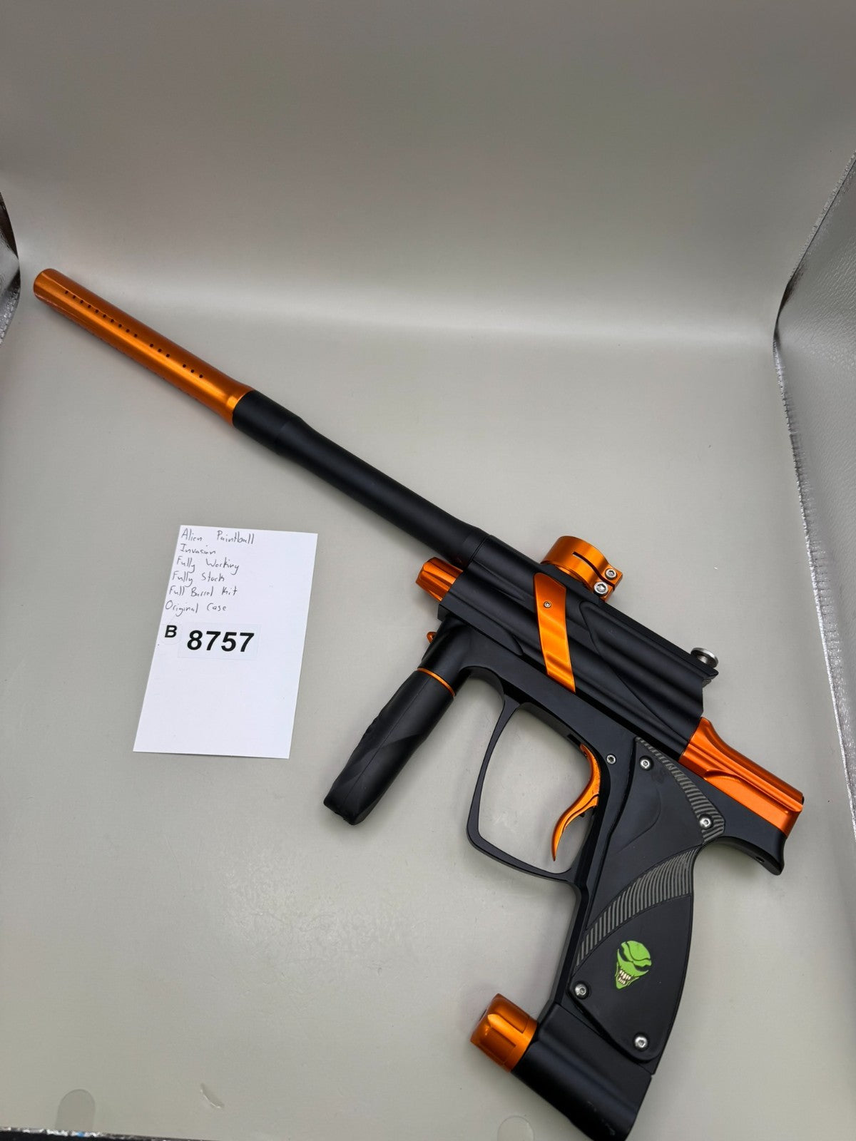 Alien Paintball Invasion - Paintball Marker Fully Working