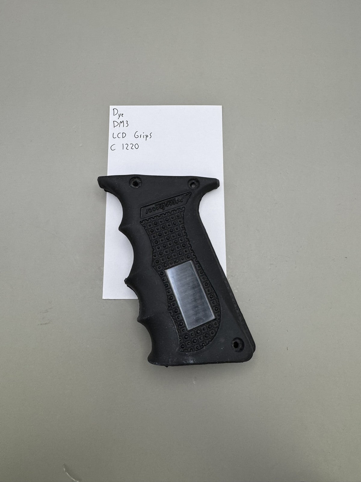 Dye DM3 LCD Grips