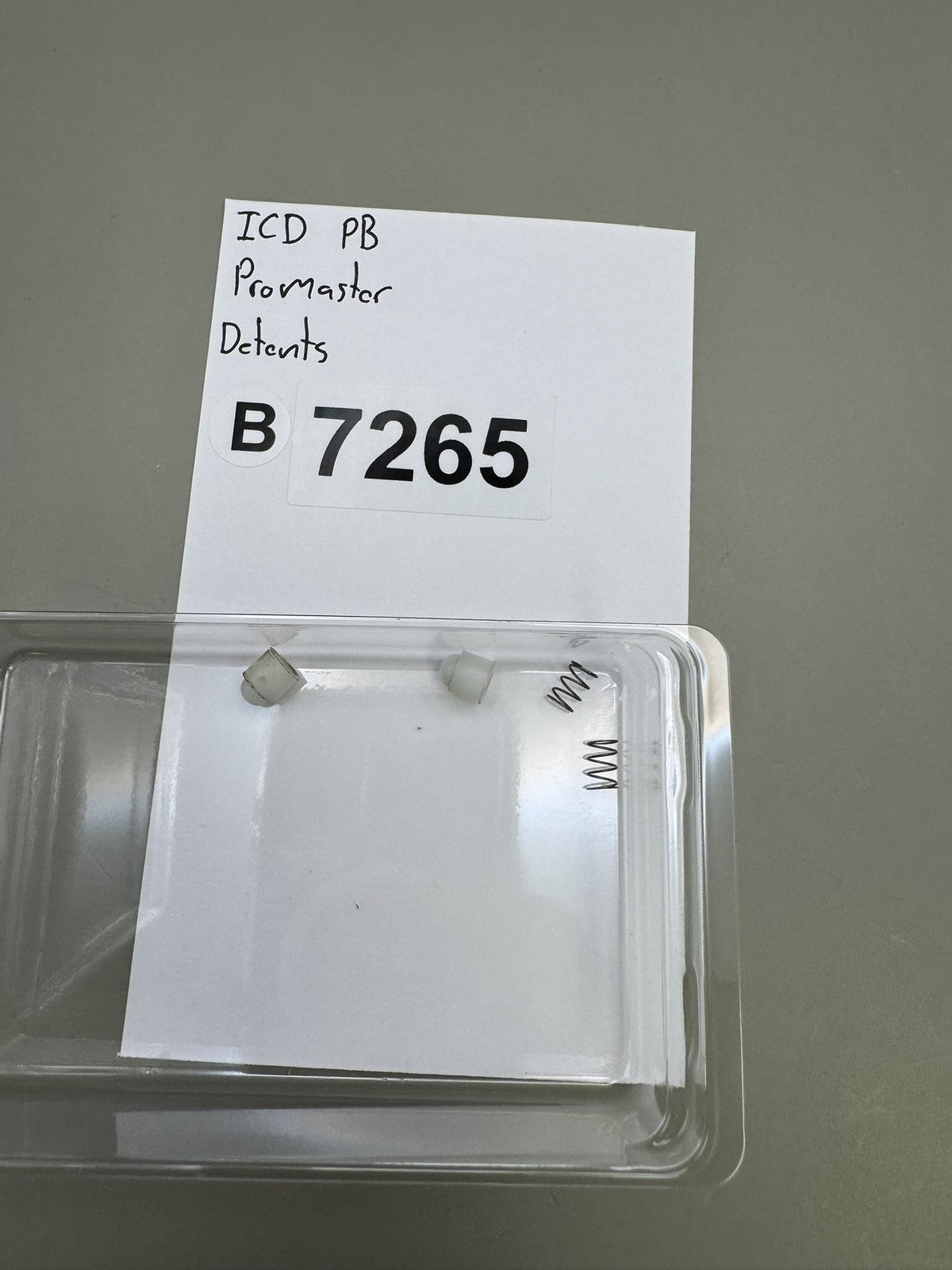 ICD Promaster Detents White