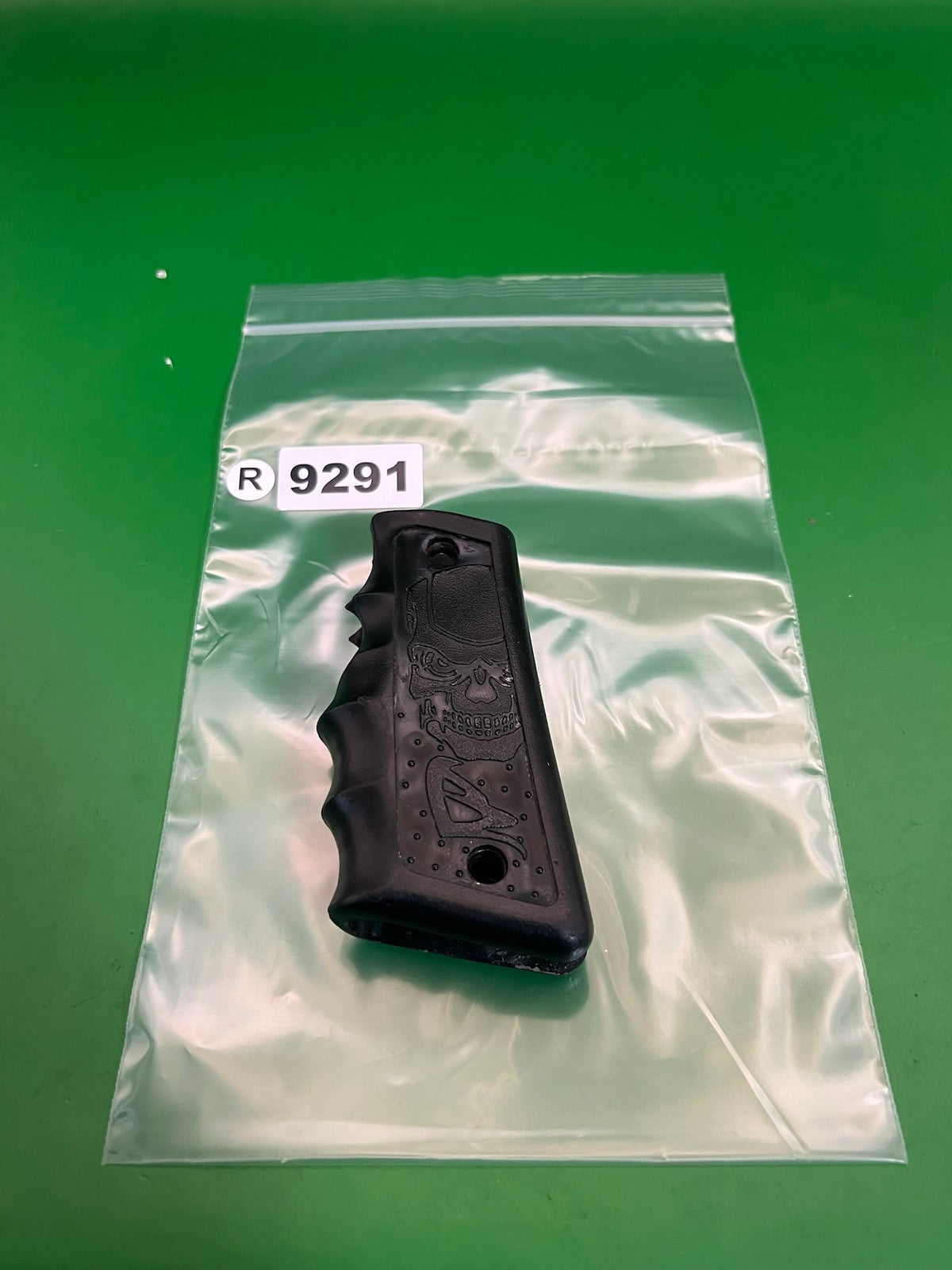Bob Long 1911/45 Style Skull Grip Panels Black Split Grips
