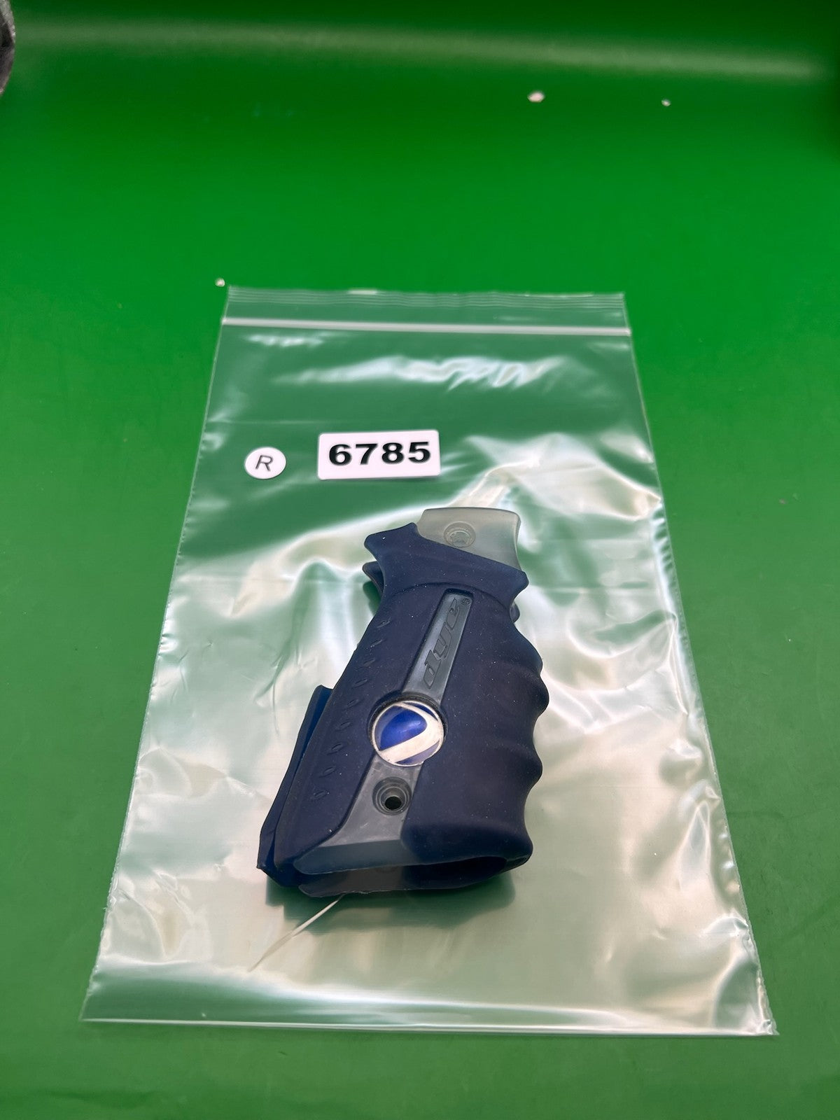 Dye Sticky Grips Blue Black Two Piece Rubber Grip Panels
