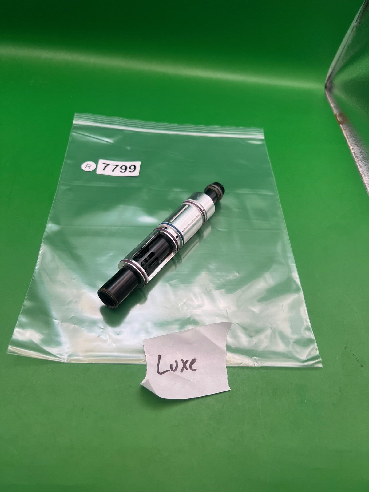 DLX Luxe Bolt Kit