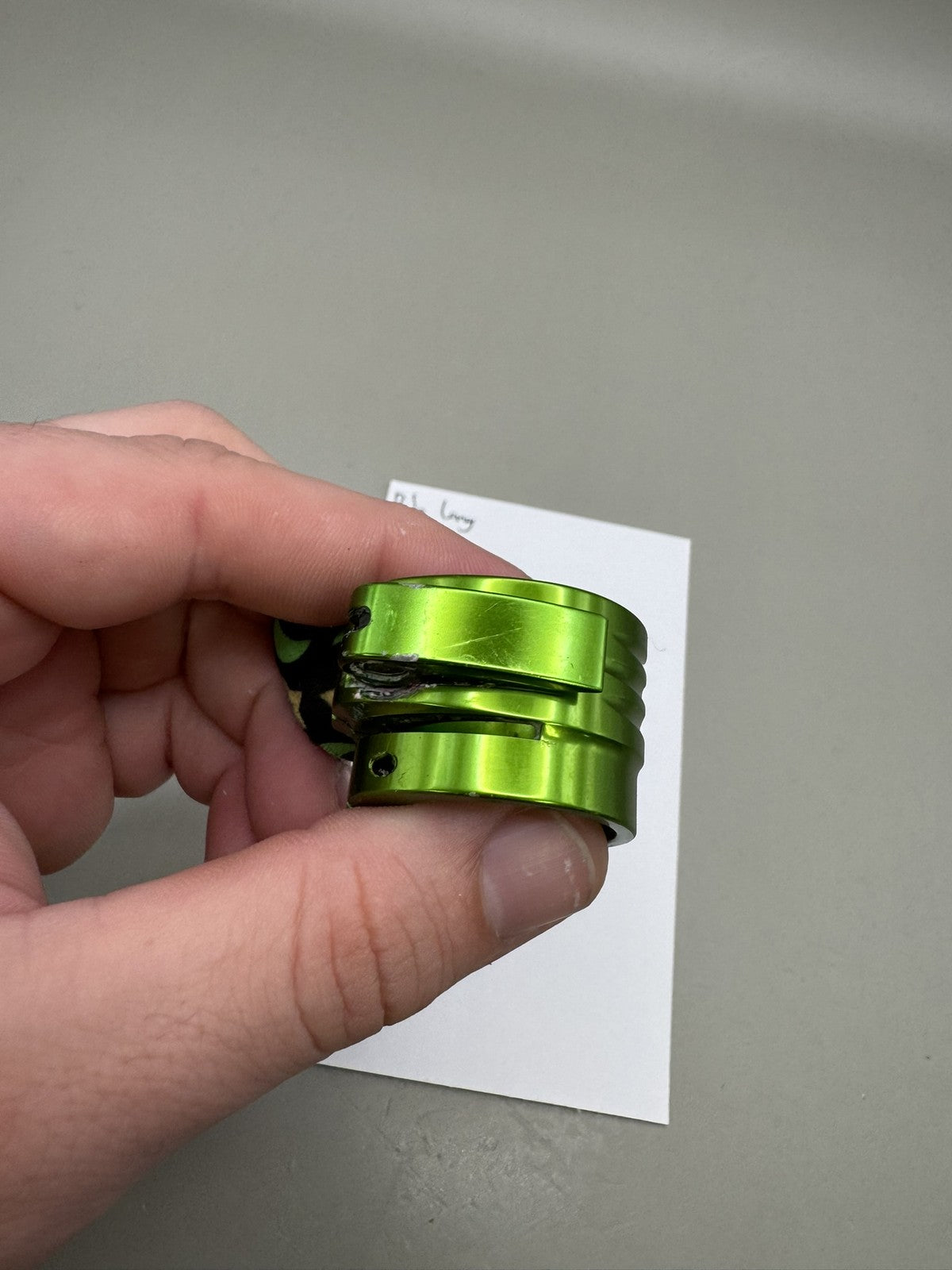 Bob Long G6R Feedneck