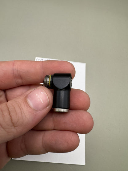 CCM PB 90Â° Fitting Black
