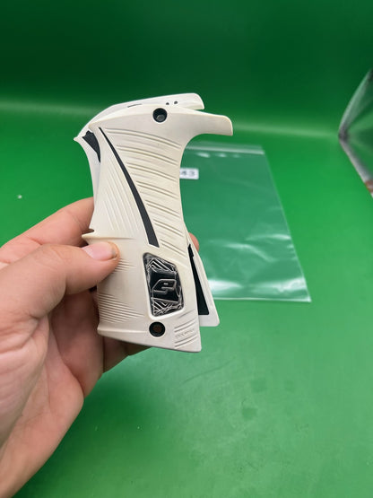 Planet Eclipse Ego LV1 Grip White Black