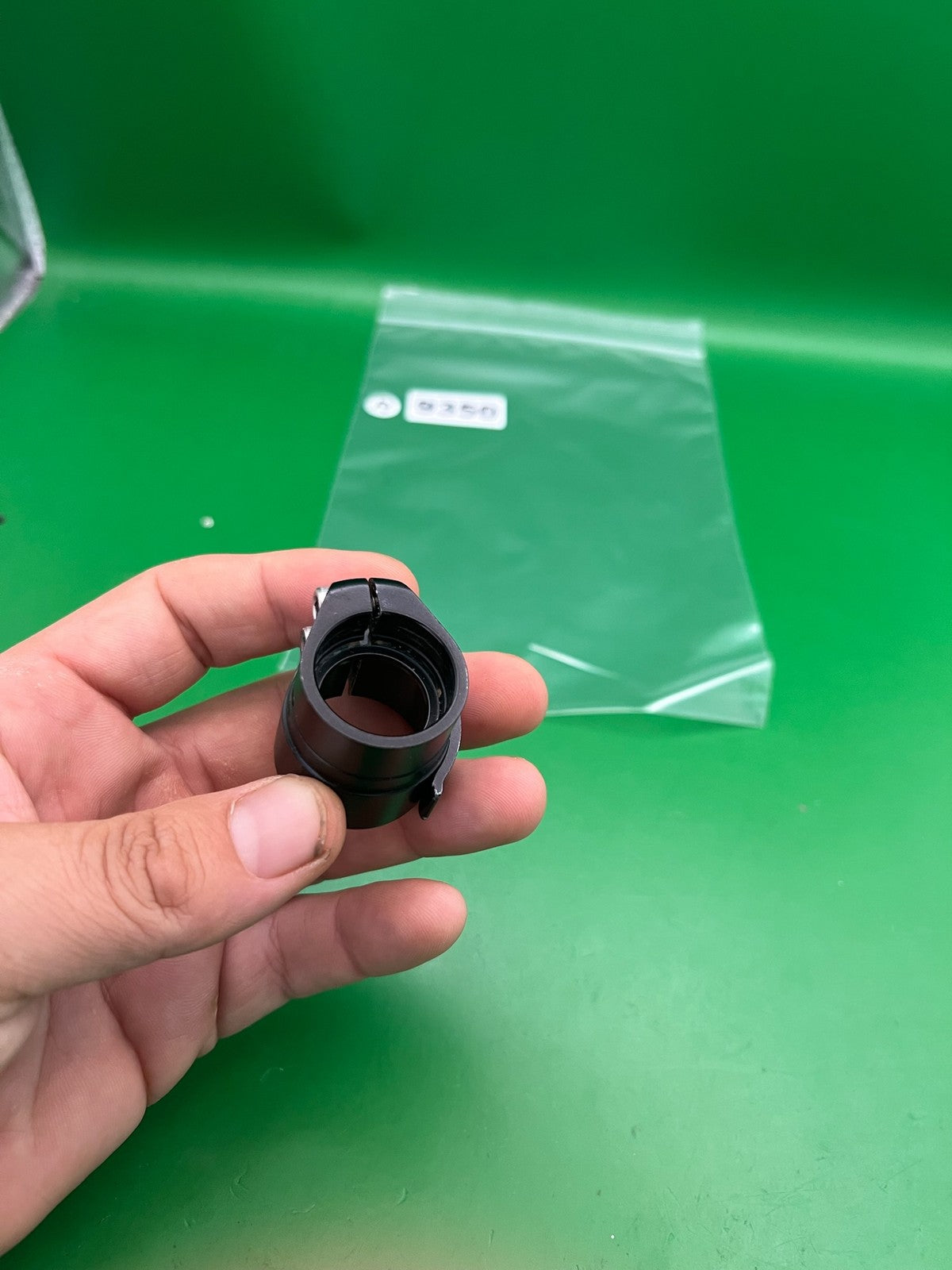 Planet Eclipse Clamping Feedneck Black Aluminum Two-Bolt Low Rise Clamp