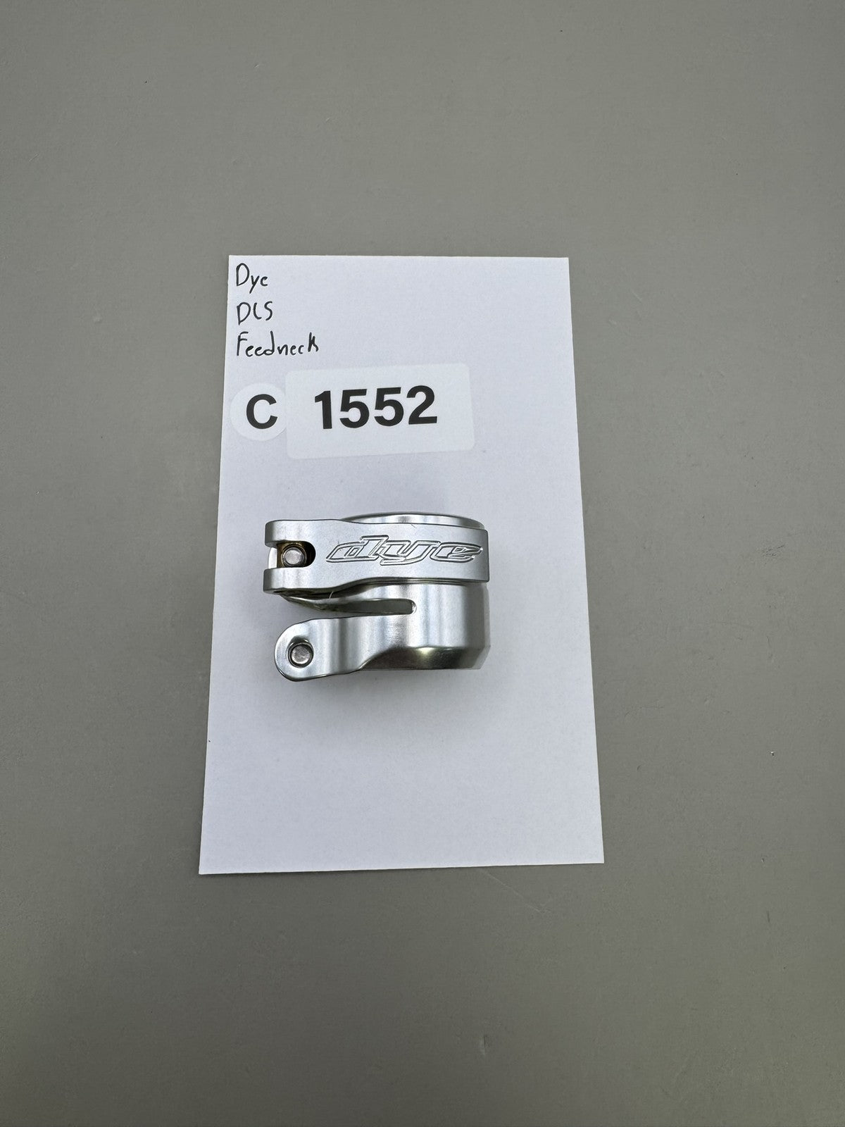 Dye DLS Feedneck