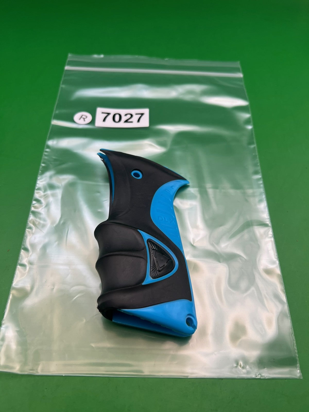 DLX Luxe Tm40 Grips Black Blue