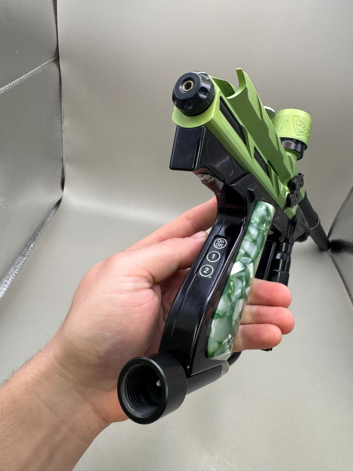 Bob Long 2k5 Intimidator Alias - Green/Black - Paintball Marker Fully Working