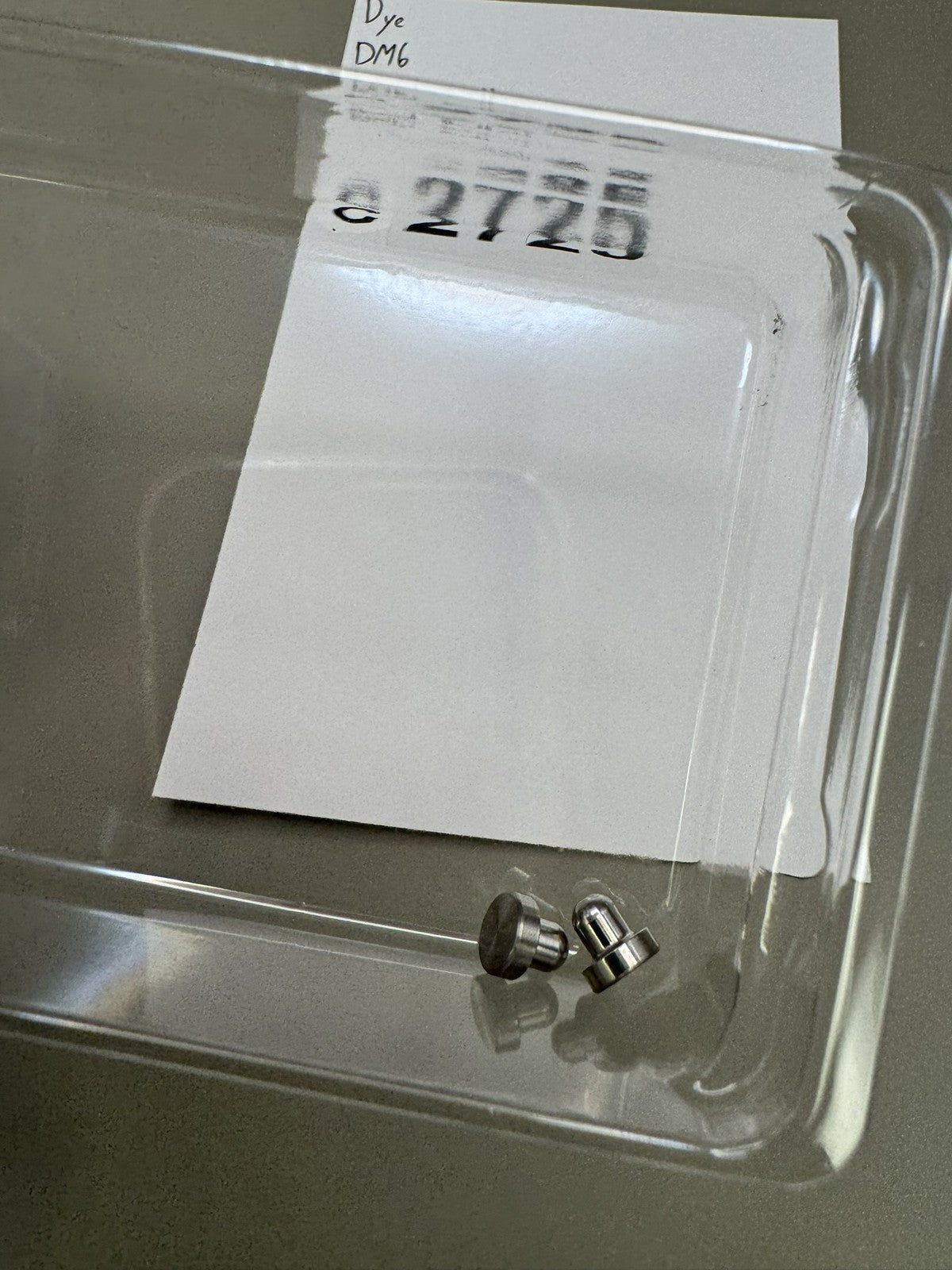 Dye DM6 Board Buttons