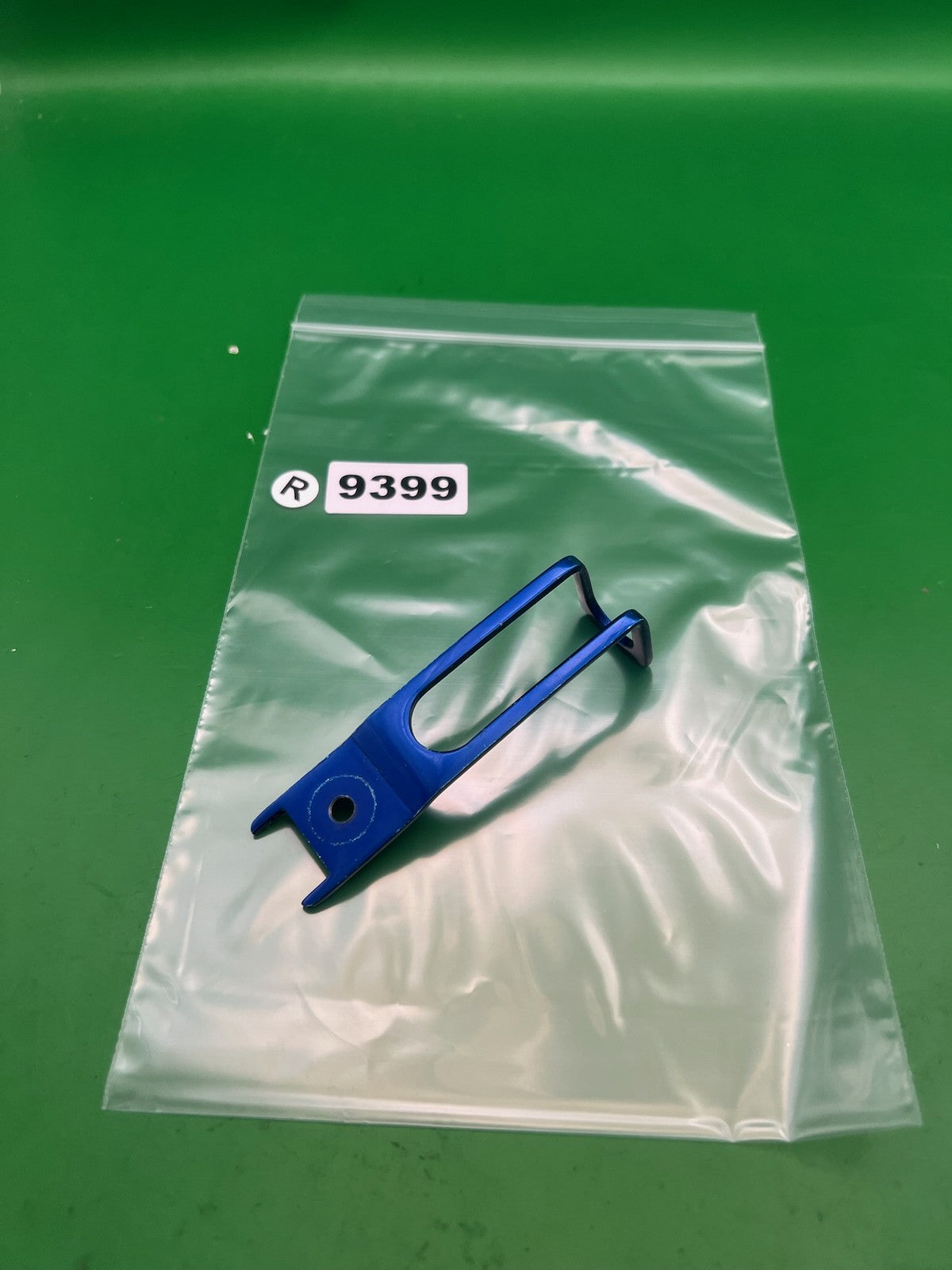 WGP Autococker Beaver Tail Blue Anodized Wire Tail Freeflow