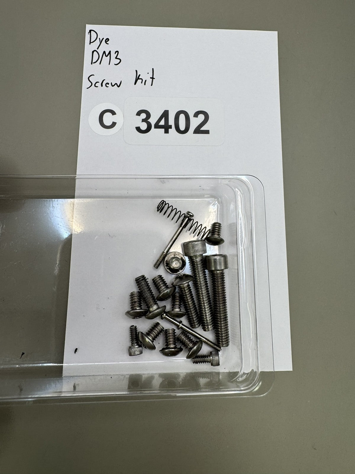 Dye DM3 Screw kit
