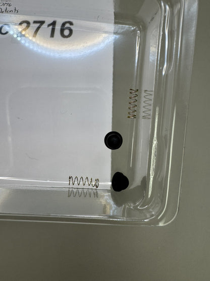 Dye DM6 Detents