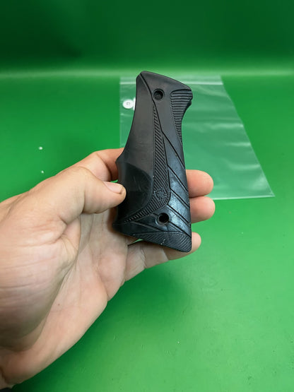 Smart Parts 1911/45 Style Rubber Grip Panels Black Shocker Ion
