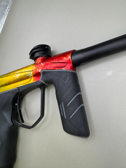 Dye DSR - Rasta - Paintball Marker Fully Working