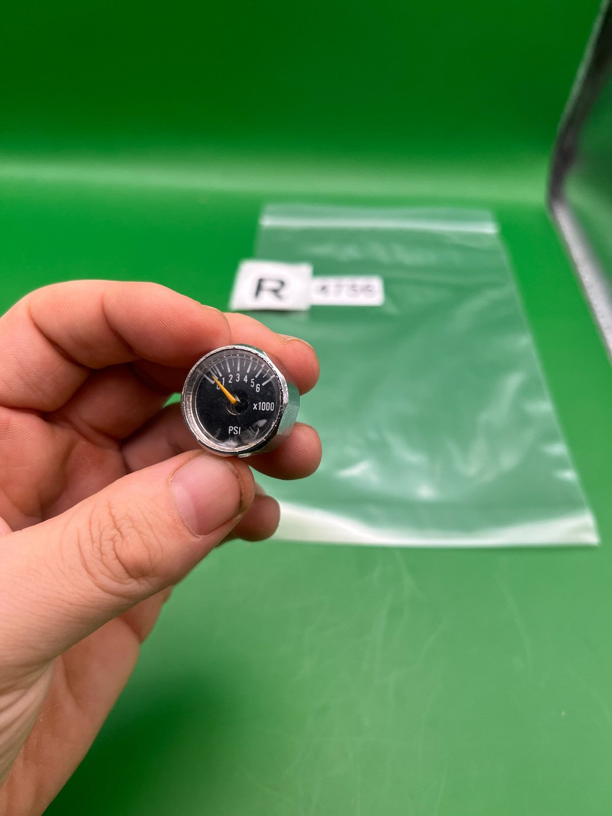 Paintball Mini Pressure Gauge 6000 PSI Black Face Chrome Housing HPA CO2