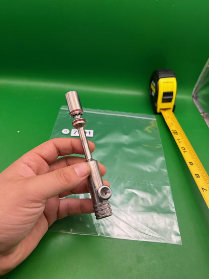 Autococker Bolt