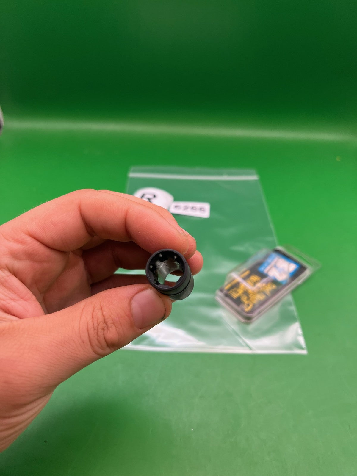 32 Degrees Paintball Bolt Assembly Black