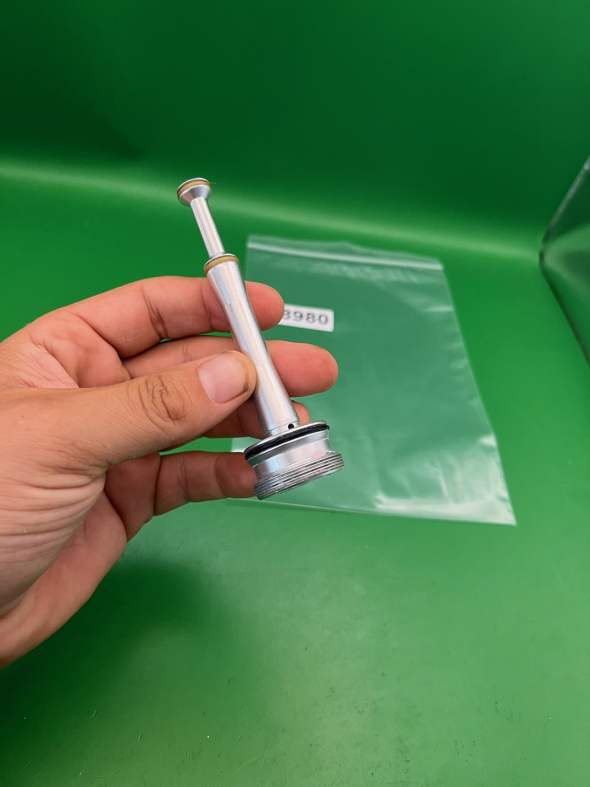 Smart Parts Shocker SFT NXT Bolt Guide Silver Aluminum HE Compatible