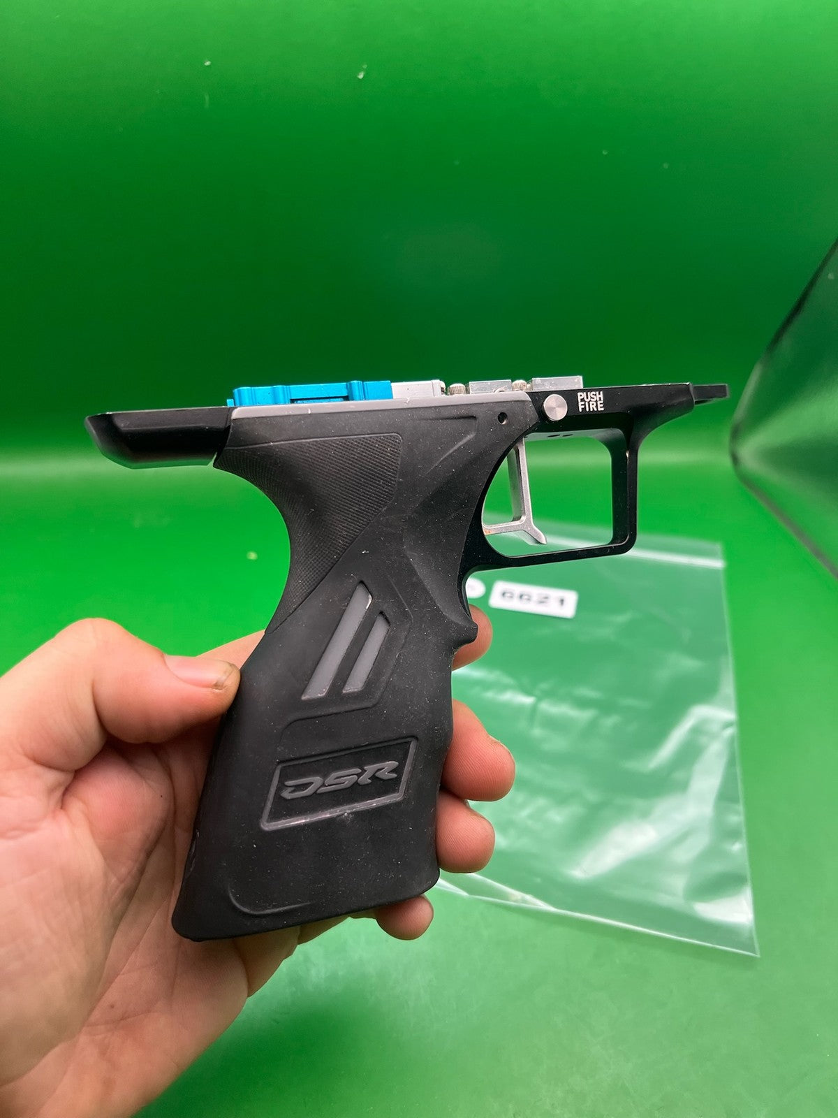 Dye DSR Trigger Frame Black