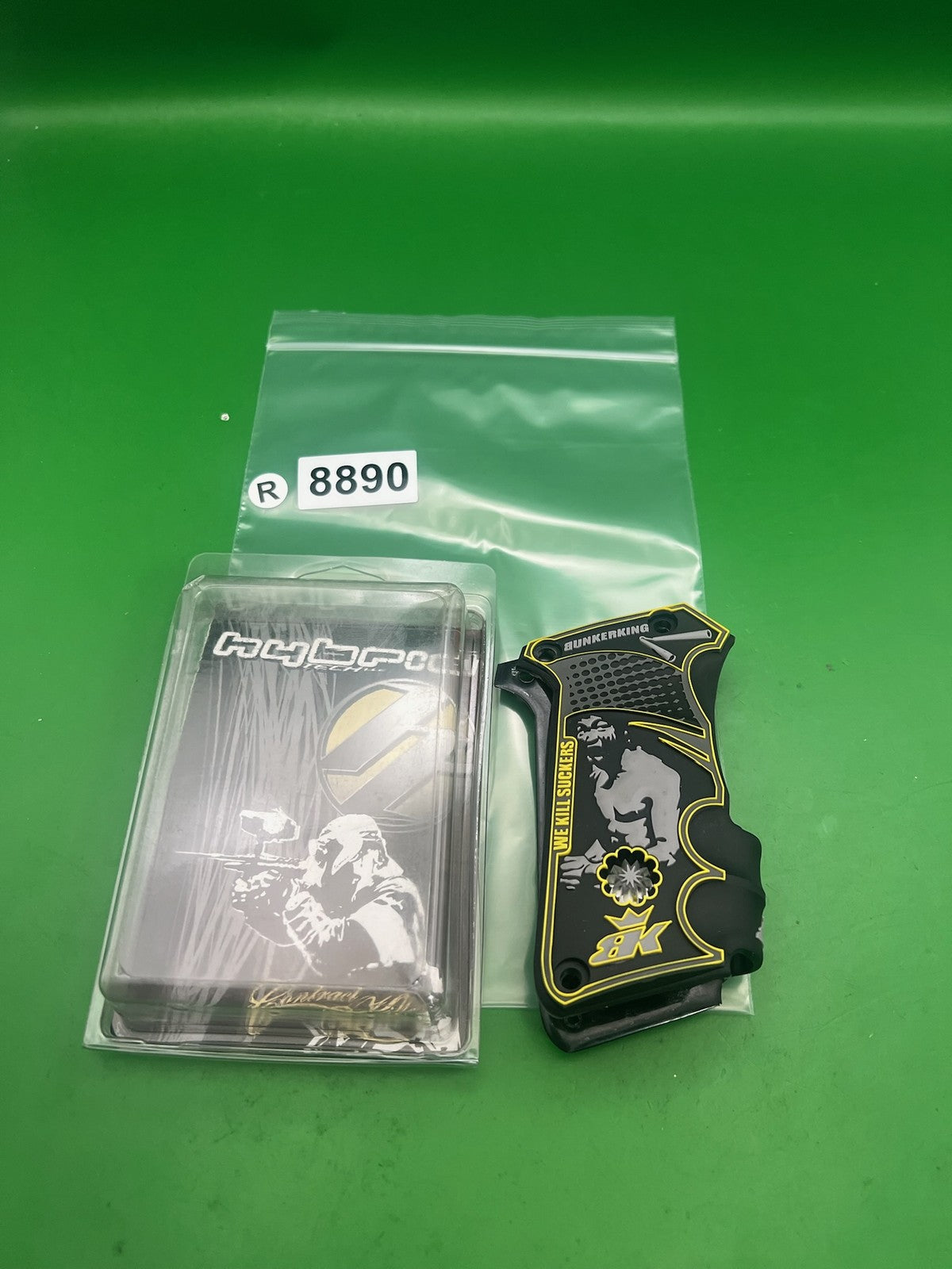 Bunkerking Hybrid Contract Killer Dye DM Grips Black Yellow We Kill Suckers