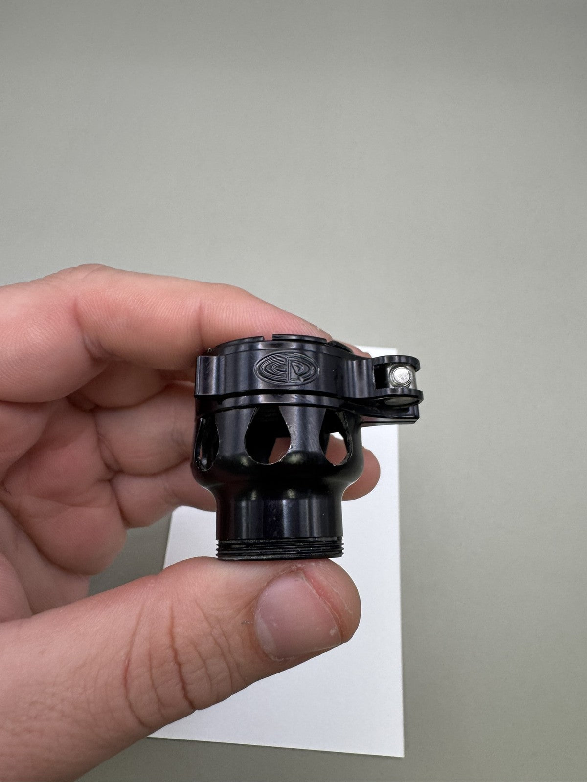Custom Products Dye Threaded Clamping Feedneck Black