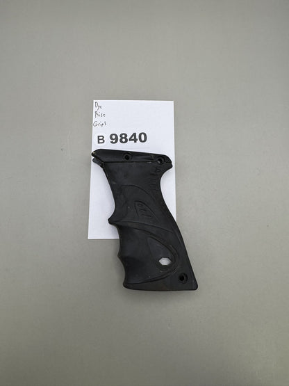 Dye Rize Grips