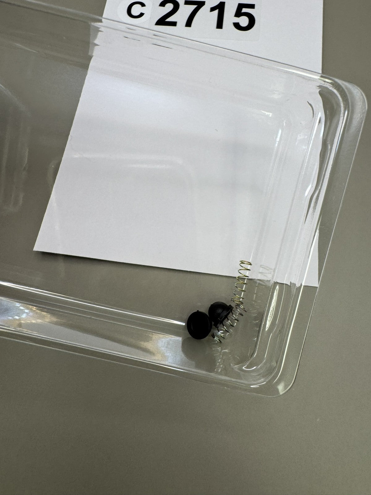 Dye DM6 Detents