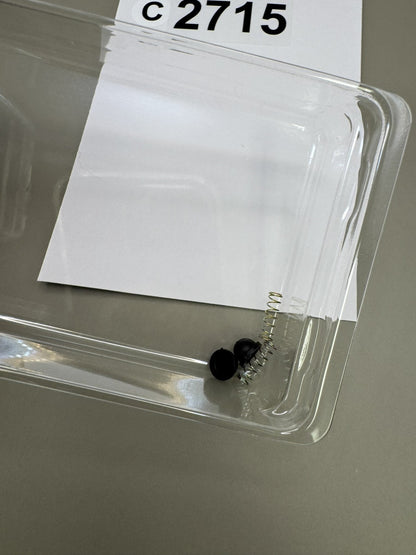 Dye DM6 Detents