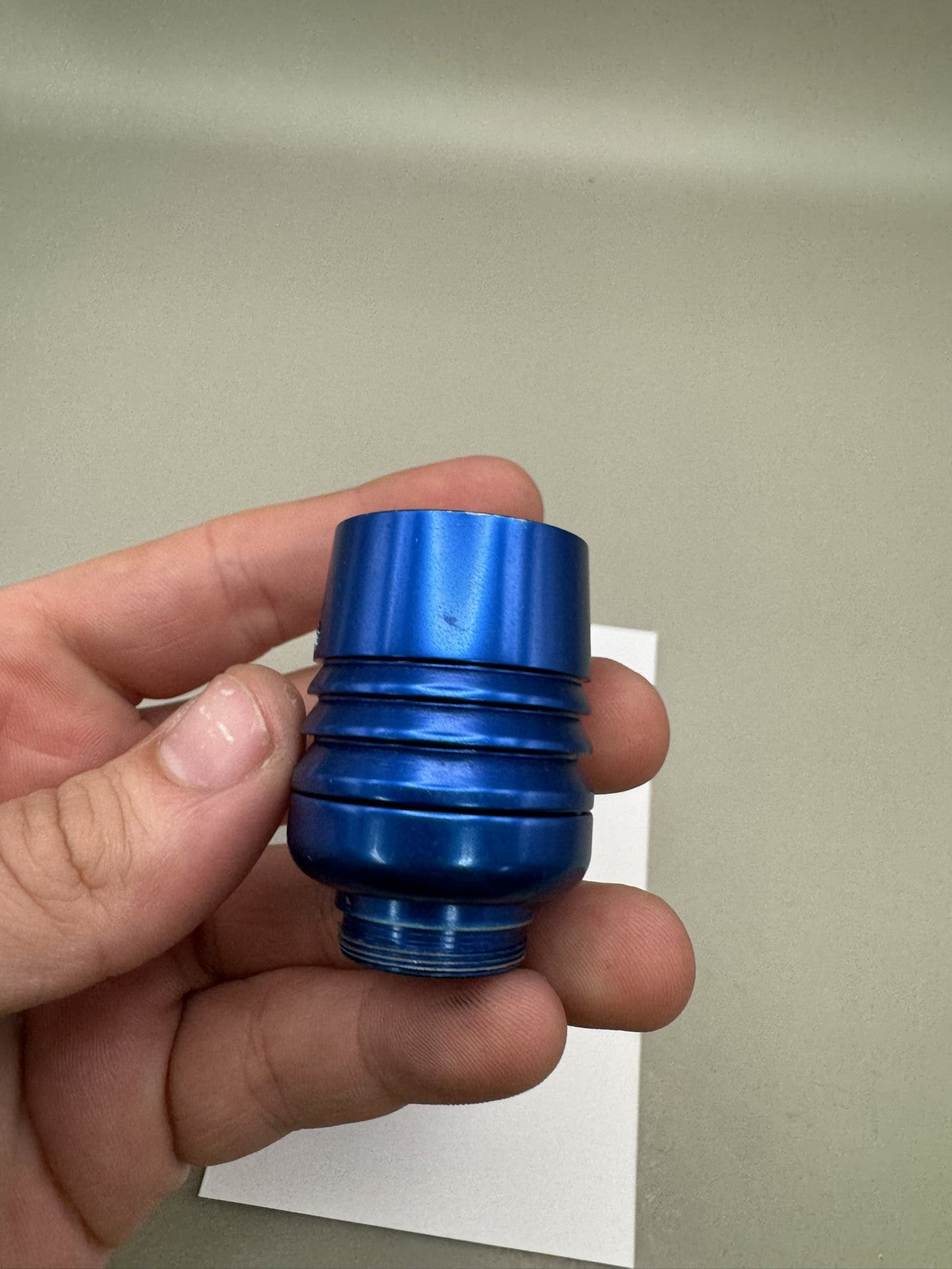 WDP Angel Gated Feedneck