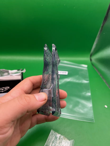 Dye Angel Sticky Grips Clear Smoke