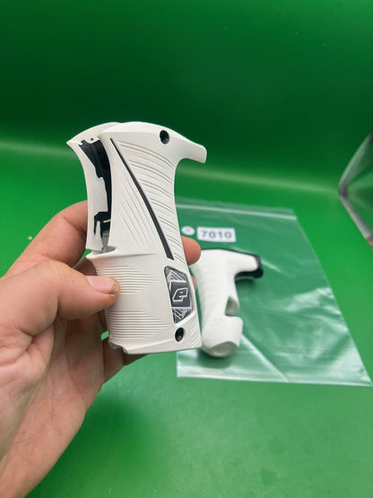 Planet Eclipse Ego / ETEK Grip Panel Set White Black