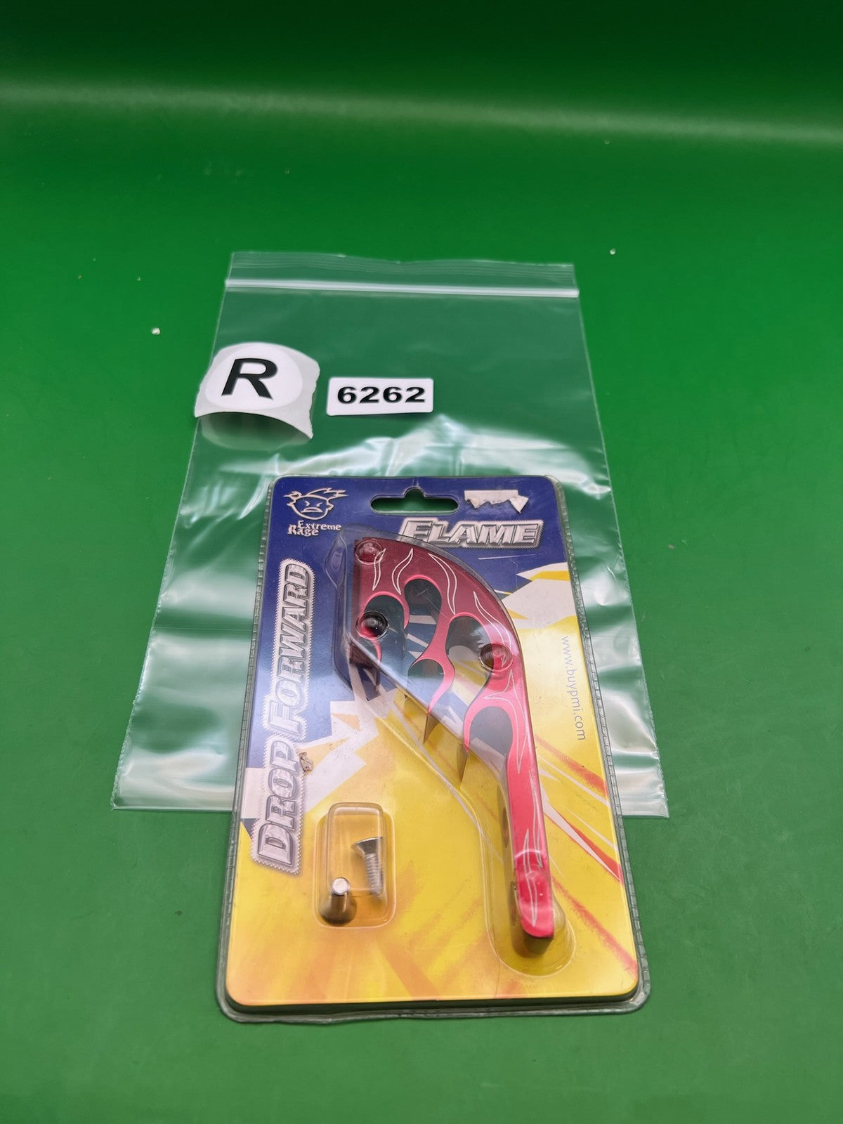 Extreme Rage Flame Drop Forward Red