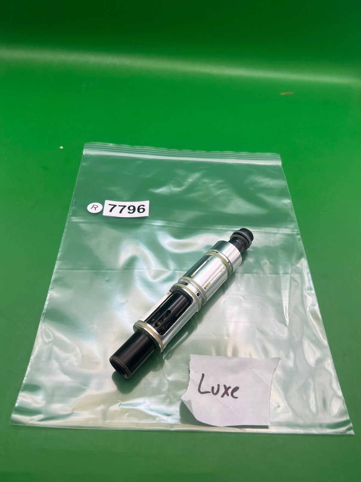 DLX Luxe Bolt Kit