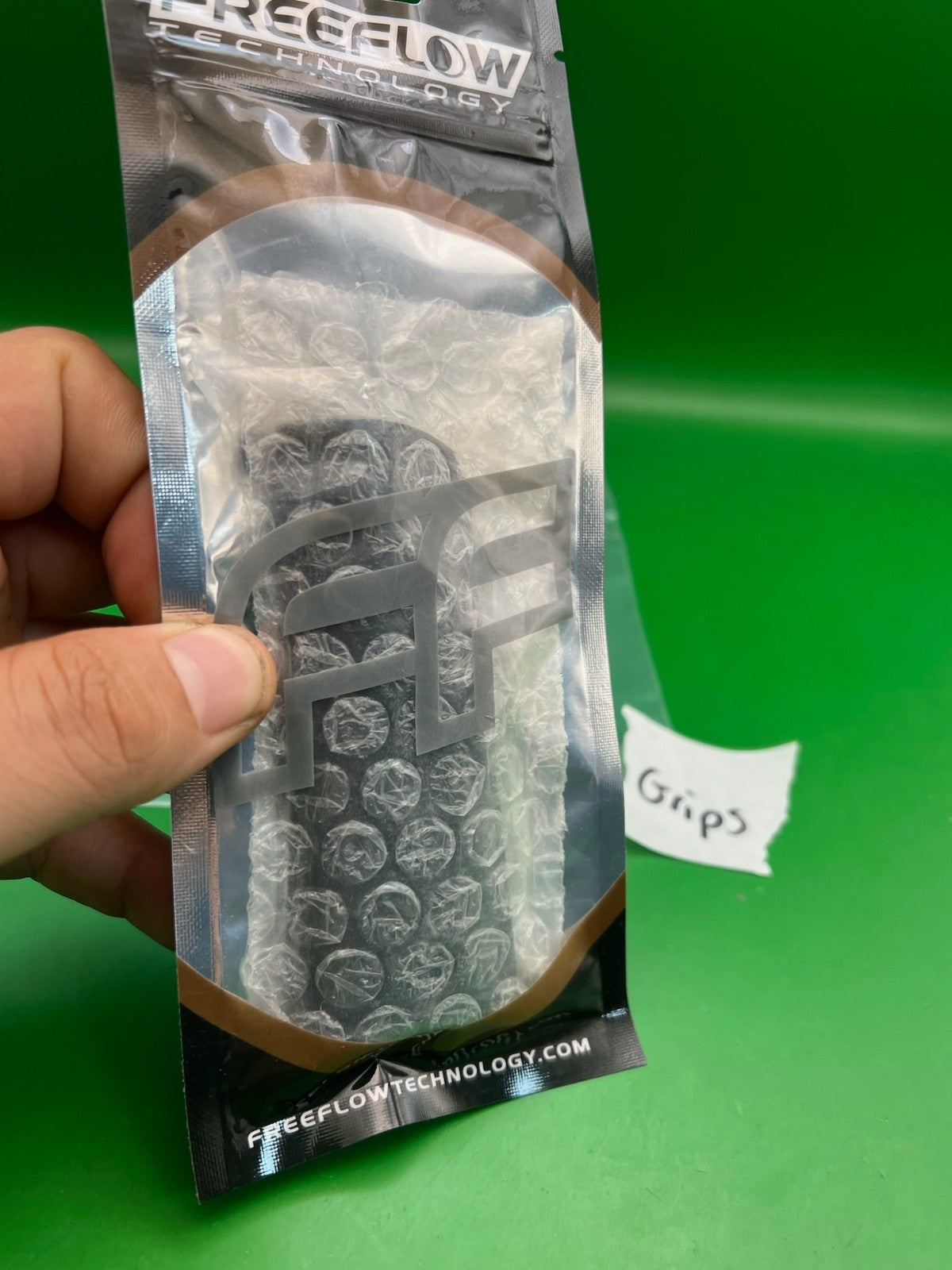 Freeflow Technologies Grips Black