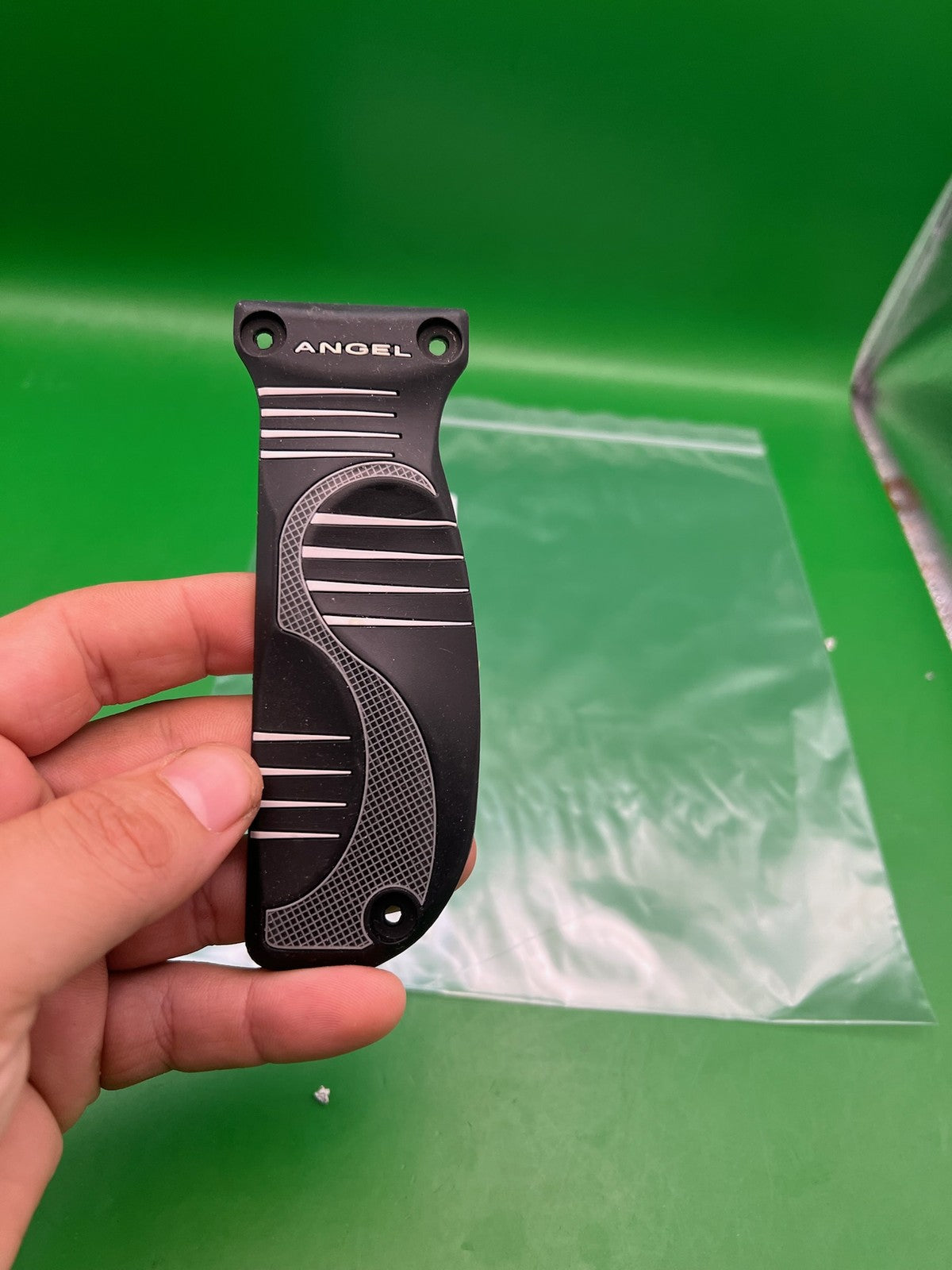 Left Side Angel Speed 90 Grip Panel