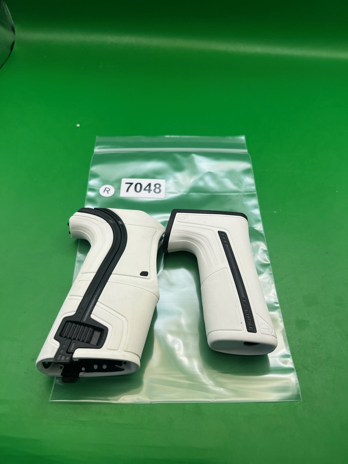 Planet Eclipse Lv2 Grips