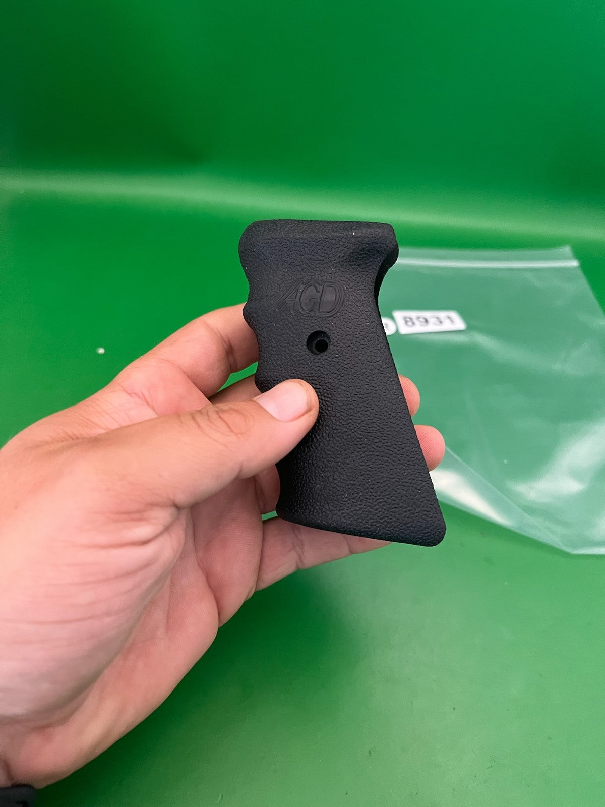 AGD Automag Classic Single Hole Grip Panel Black Rubber Textured