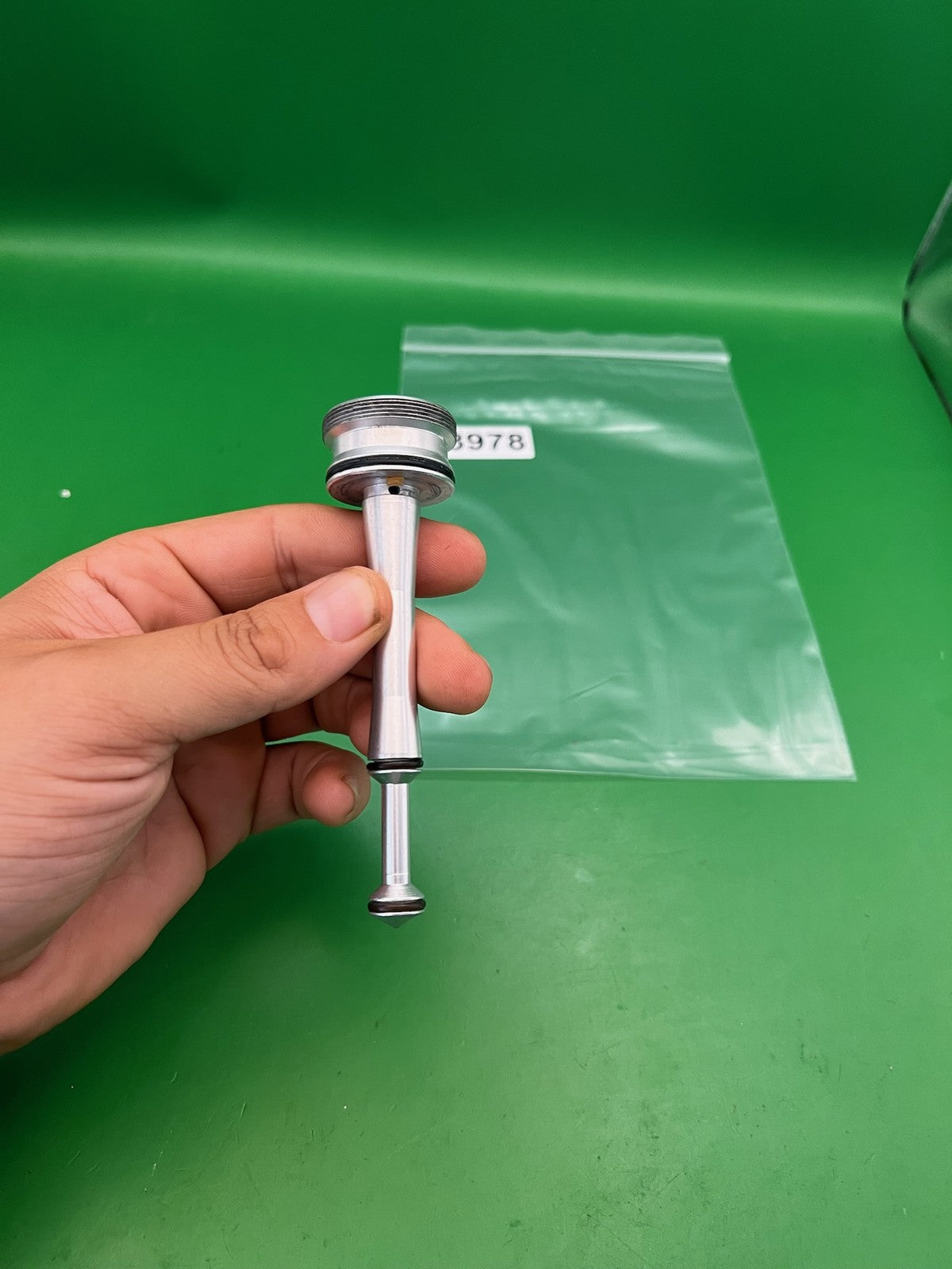 Smart Parts Shocker SFT NXT Bolt Guide Silver Aluminum HE Compatible