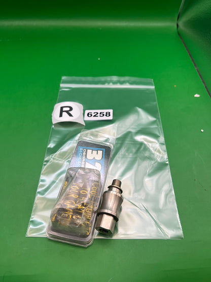 32 Degrees Stainless Steel HPA Tank Regulator Silver