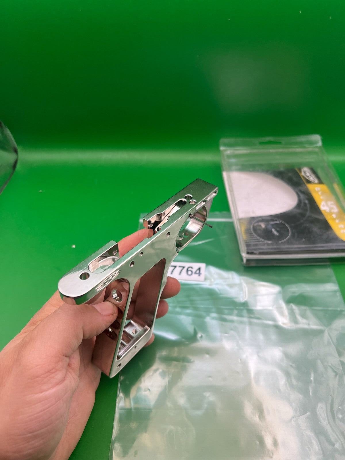 Rare Angel Dye Single Trigger Frame NOS