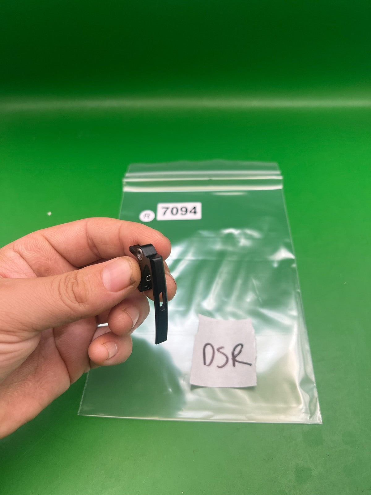 Dye DSR  Fang Trigger Black