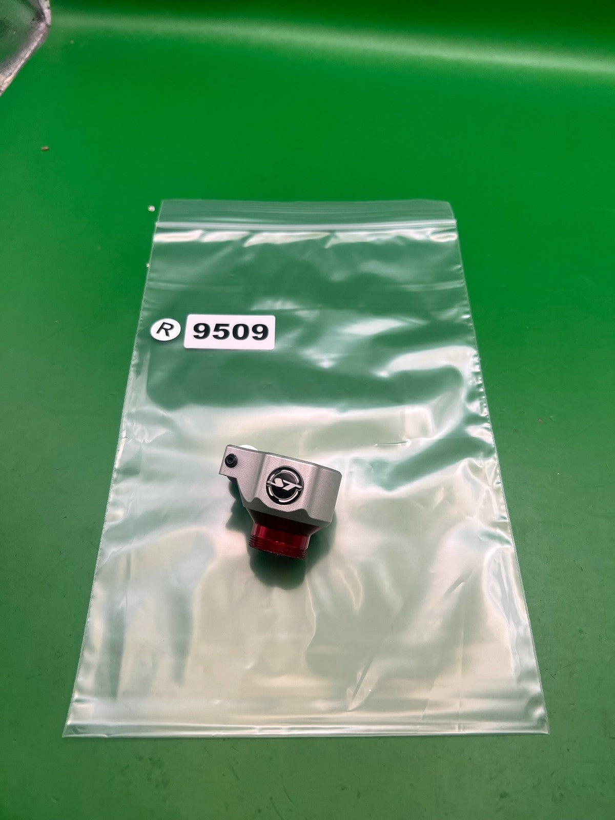 Shocktech Clamping Feedneck Silver Red Anodized Aluminum ION