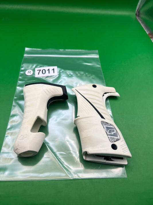 Planet Eclipse Ego LV1 Grip Kit White Black