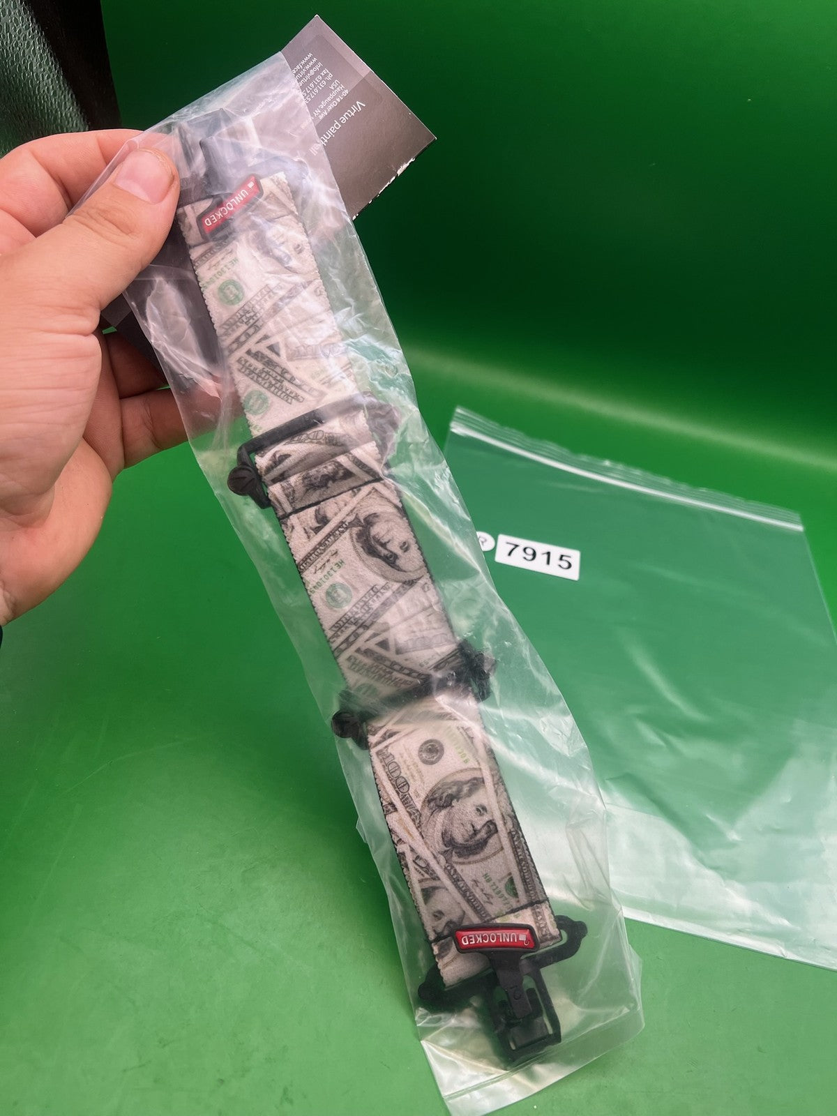 Virtue Money Strap